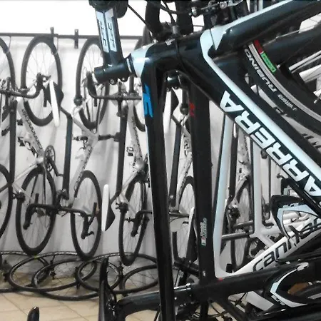 Carlo's 3* Castagneto Carducci